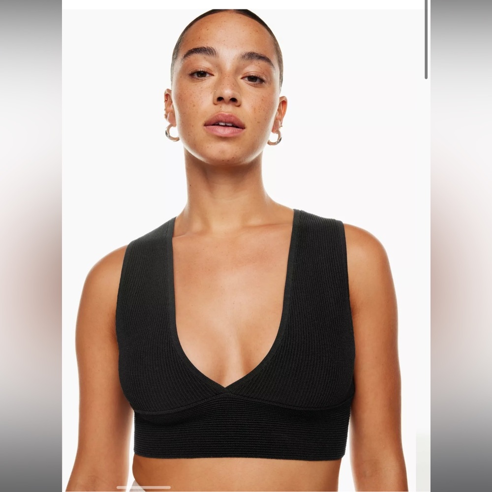 Aritzia black and white sculpt knit deep v tank